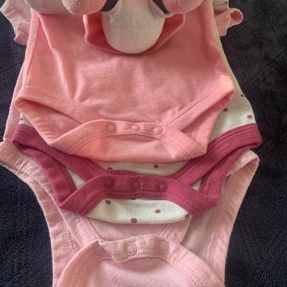 Disney- (3)Minnie mouse, onesie + mine mouse plush set - Picture 12 of 15